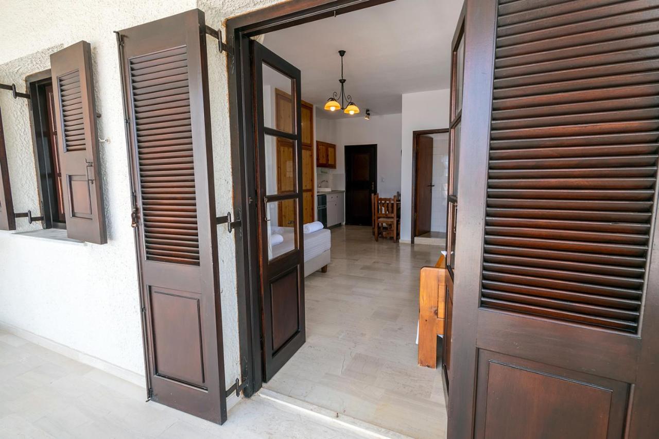 Pelagos Seafront Accommodation - Maria Myrties المظهر الخارجي الصورة